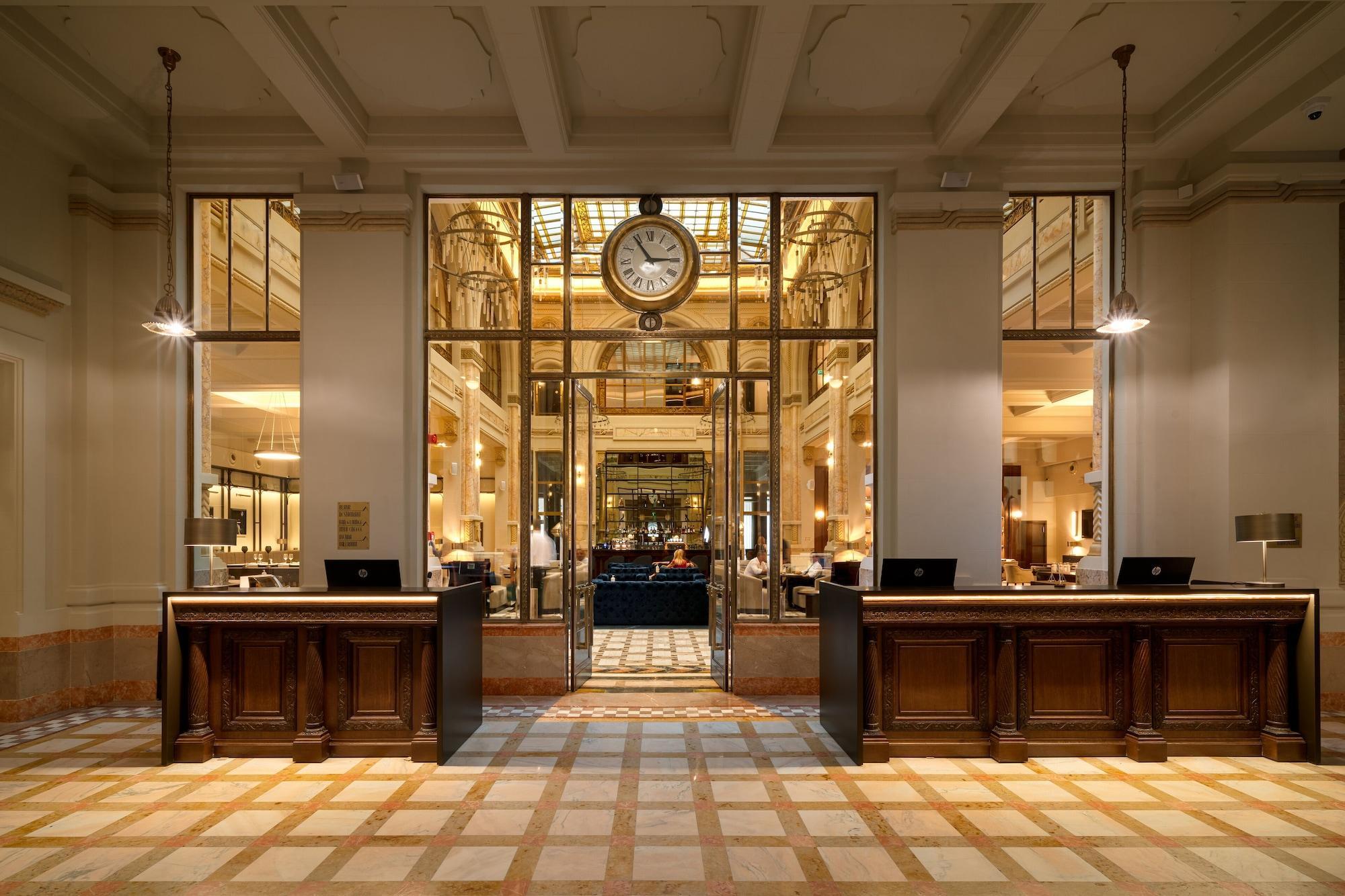 The Marmorosch Bucharest, Autograph Collection Hotel Eksteriør billede The lobby of the hotel