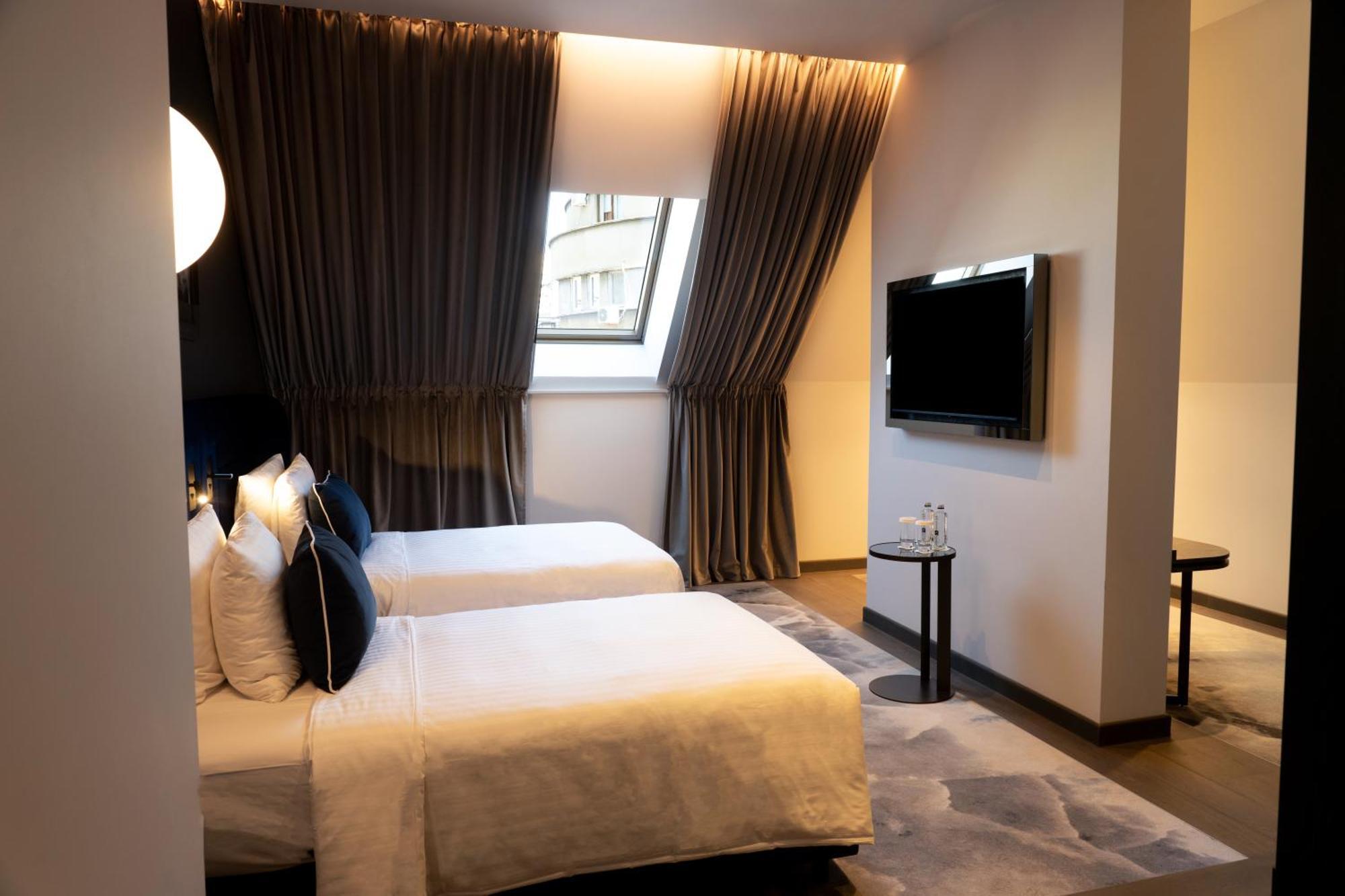 The Marmorosch Bucharest, Autograph Collection Hotel Eksteriør billede Deluxe Room