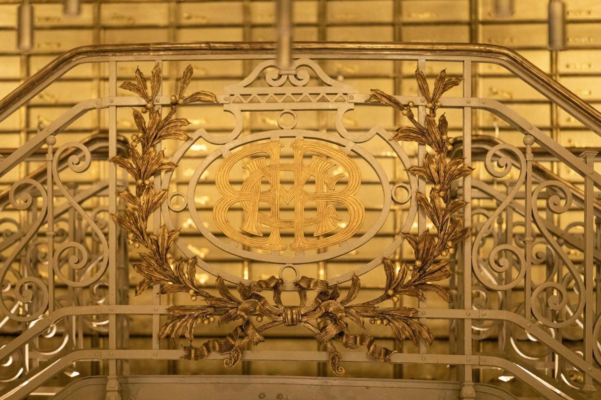 The Marmorosch Bucharest, Autograph Collection Hotel Eksteriør billede Gold bars in the Bank of England