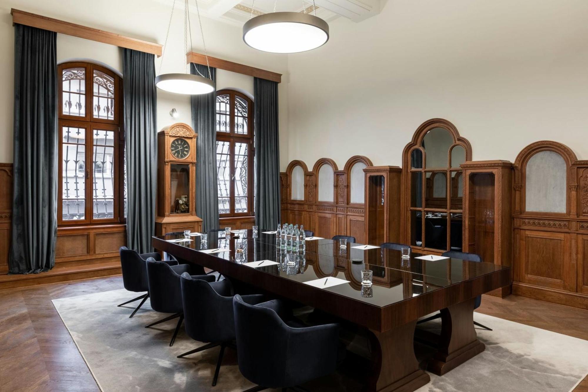 The Marmorosch Bucharest, Autograph Collection Hotel Eksteriør billede The boardroom of the Swiss National Bank