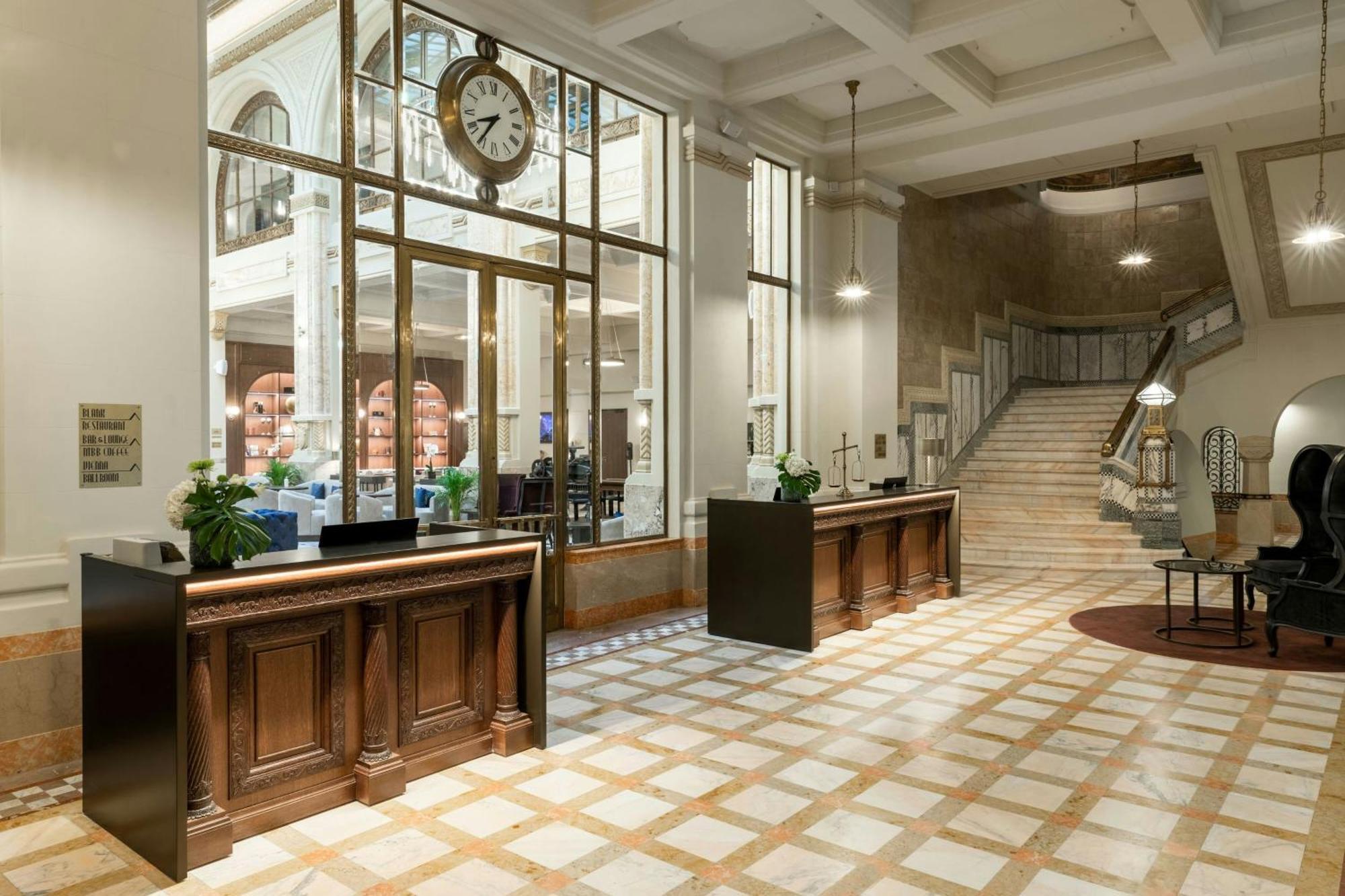 The Marmorosch Bucharest, Autograph Collection Hotel Eksteriør billede The hotel's lobby