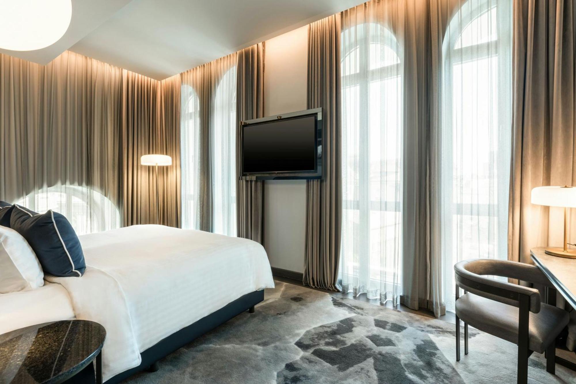 The Marmorosch Bucharest, Autograph Collection Hotel Eksteriør billede Deluxe Room